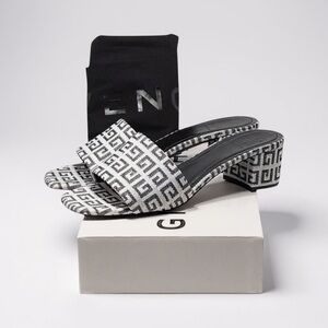 GIVENCHY Heels 4G Canvas Block Heel Mules  NWT